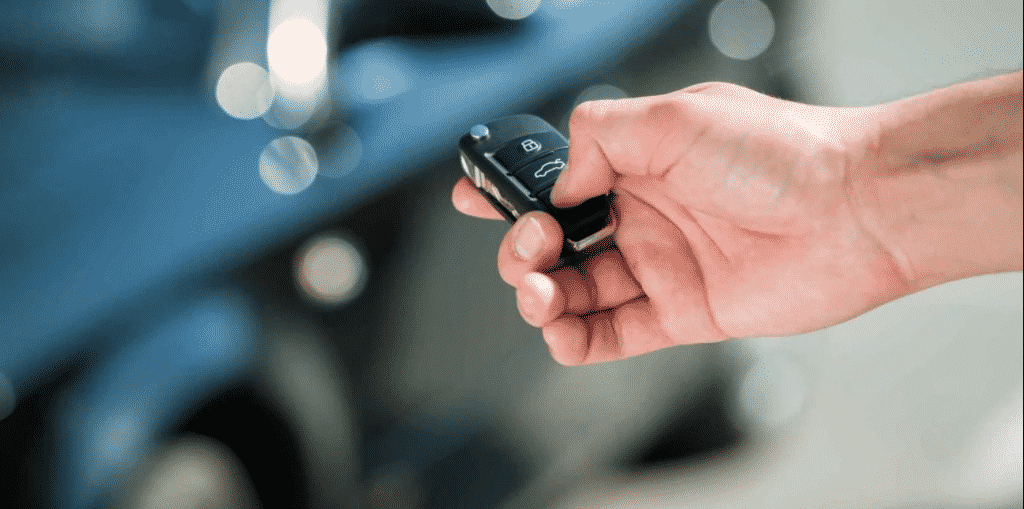 ¿El control remoto del automóvil no funciona? l
