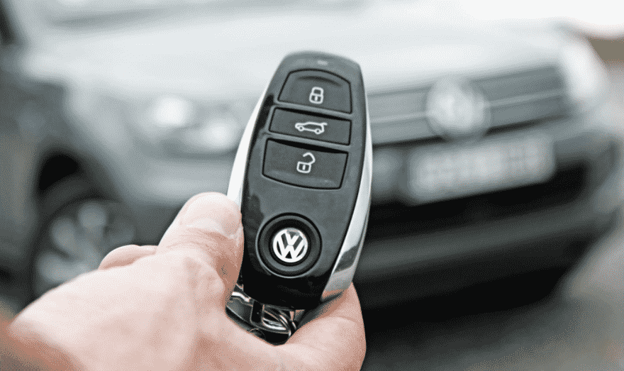 ¿El control remoto del automóvil no funciona? ll