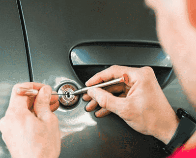 ¿Cómo puedo arreglar las cerraduras de mi automóvil? III